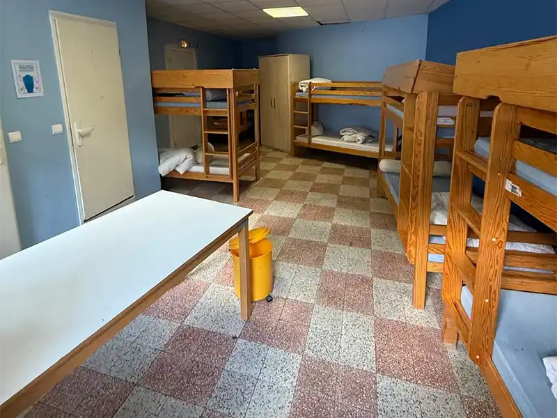 Dortoir Les chardons bleus de l'Enfance Populaire de Nice