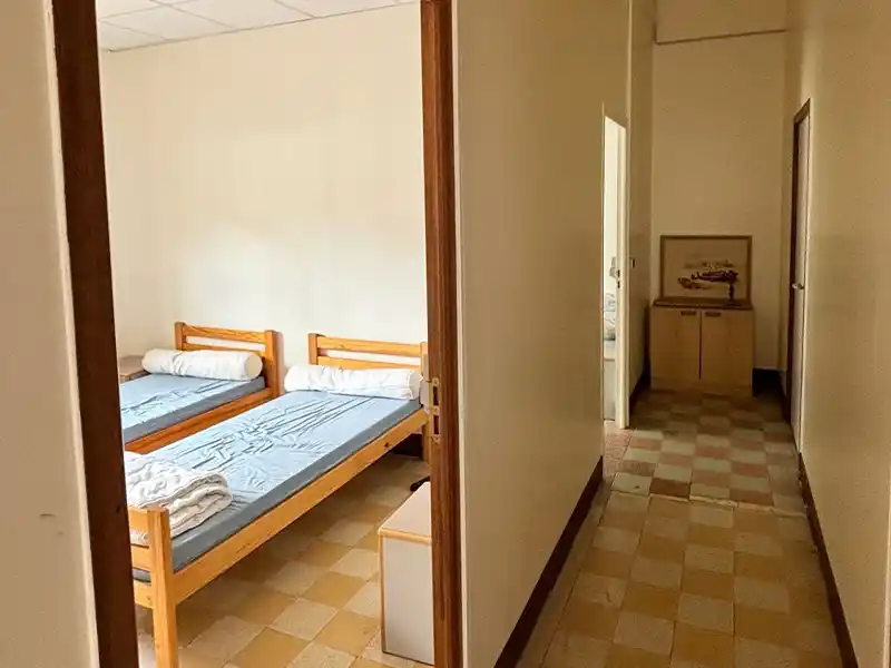 Infirmerie du chalet secondaire du centre de vacances Enfance Populaire de Nice