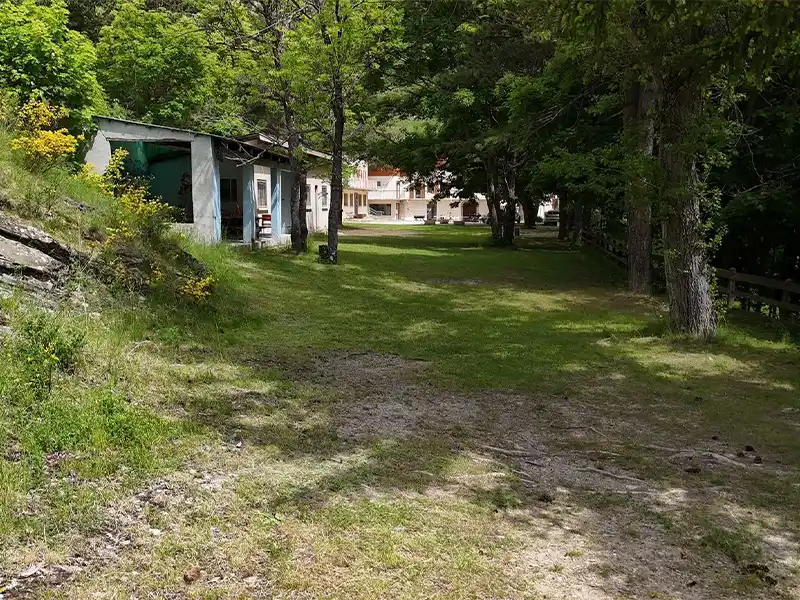 Extérieur du centre de vacances Enfance Populaire de Nice Enfance Populaire de Nice