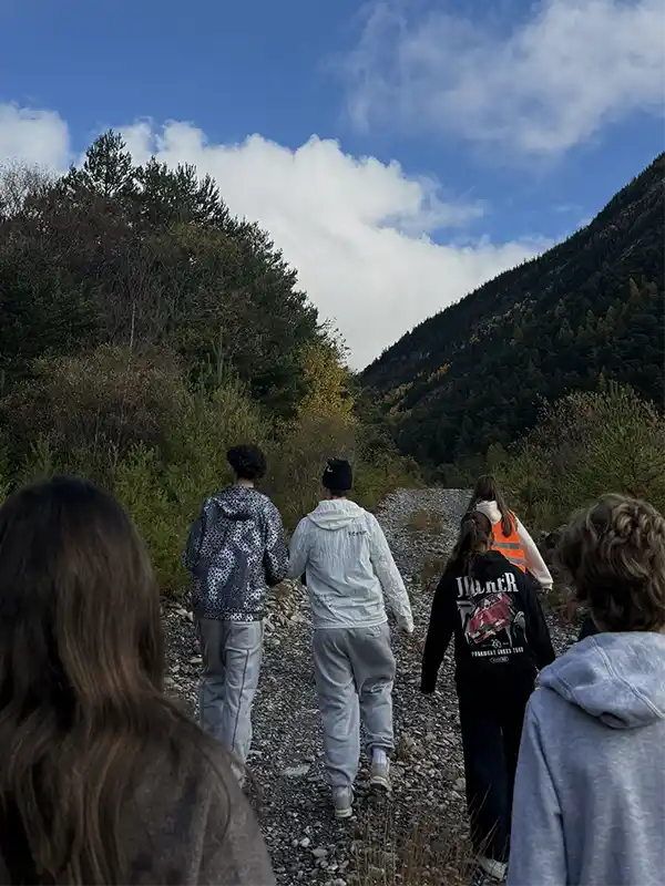 Classe verte au printemps dans la vallée de l'Ubaye